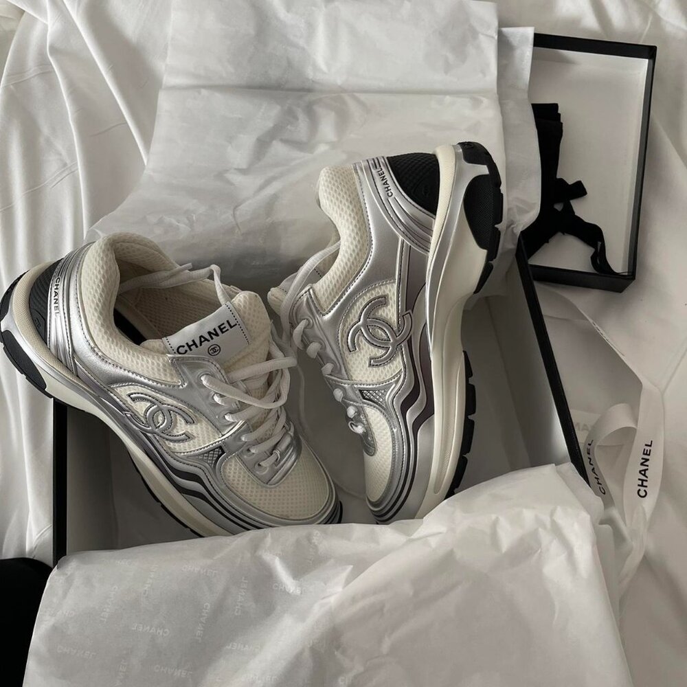 😍☀☺Chanel Women's Trainers🎀 - Picture 3 of 3